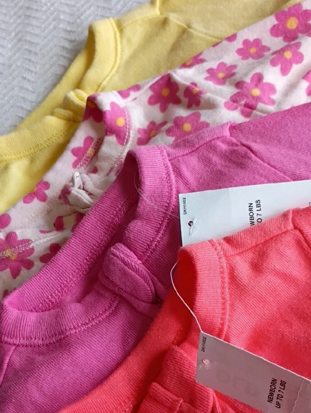 4 Piece Set Floral, Coral, Yellow, And Pink Old Navy